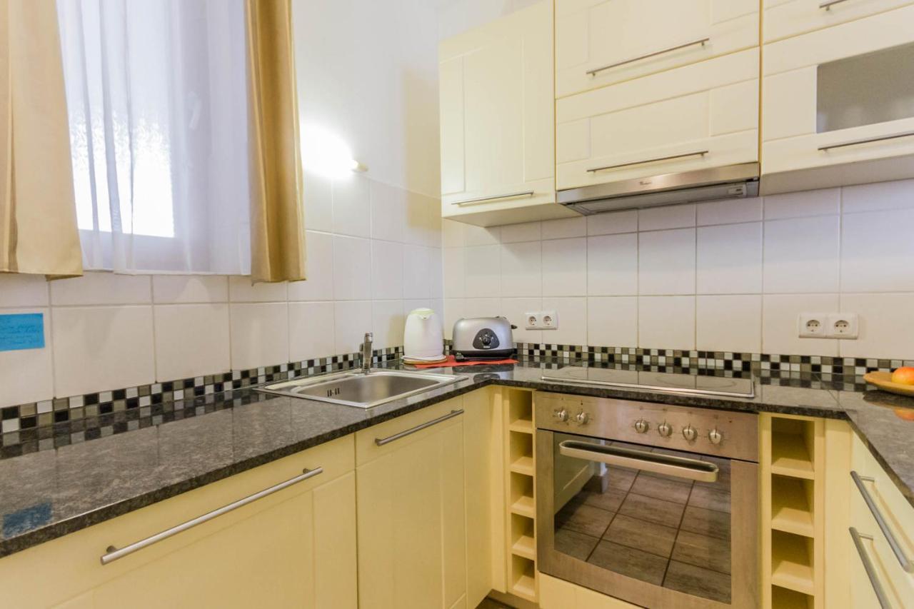 Lovag Charming Apartment In The Center-Ac Budapest Eksteriør billede