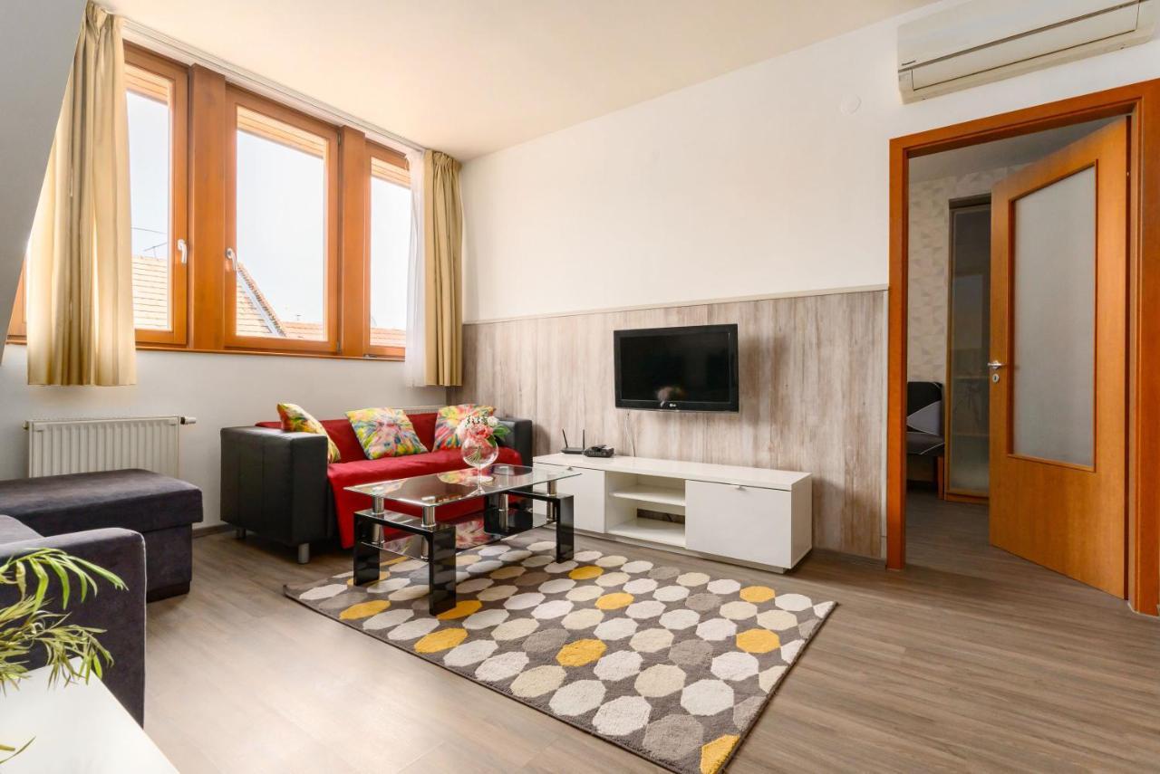 Lovag Charming Apartment In The Center-Ac Budapest Eksteriør billede